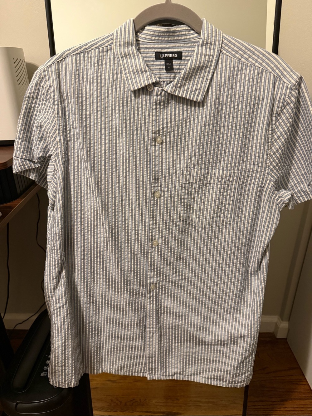 Express Men’s Short-Sleeve Blue and White Striped Button-Up Shirt